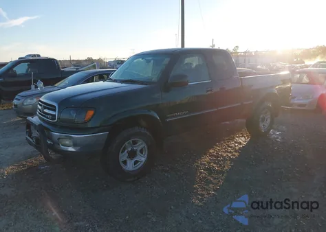 2002 Toyota Tundra Ltd V8 z USA, uszkodzony, nr VIN 5TBRT38162S221267